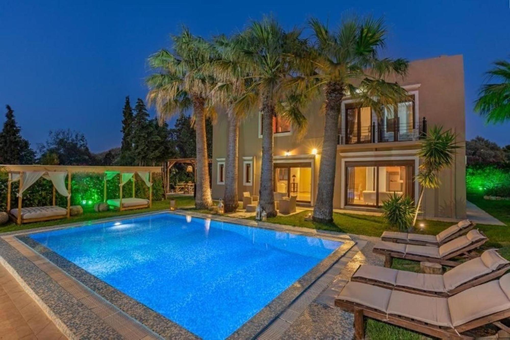 Mit Privatpool Fuer 20 Personen In Ialysos, Dodekanes Vakantiehuis
